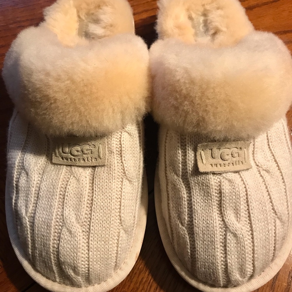 Ugg New Cozy Knit Slippers